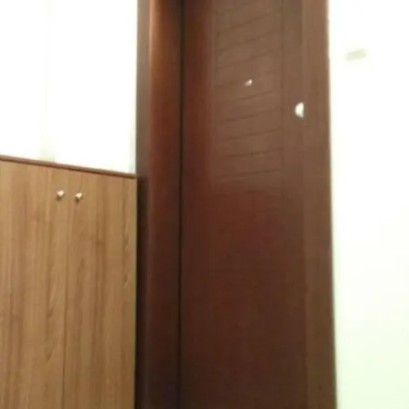 Decosuite Master Apartment